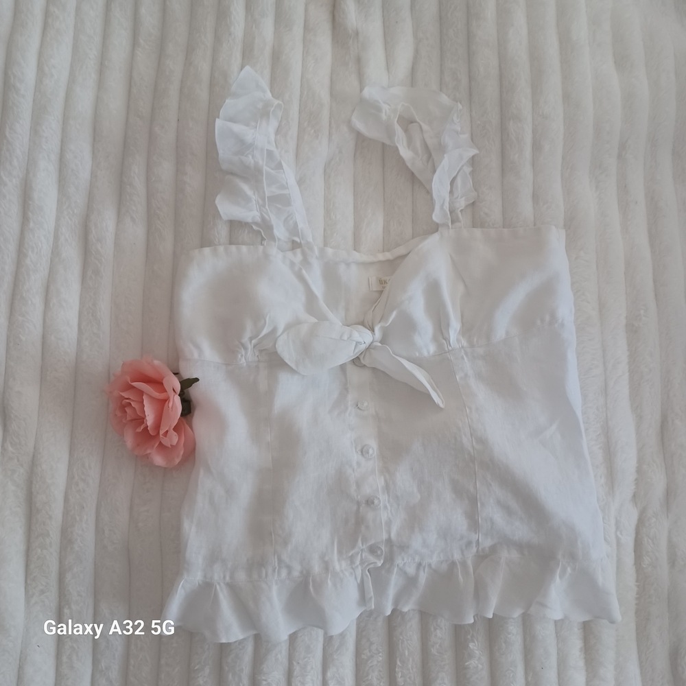 Linen White Ruffled Womens Top Size Large.